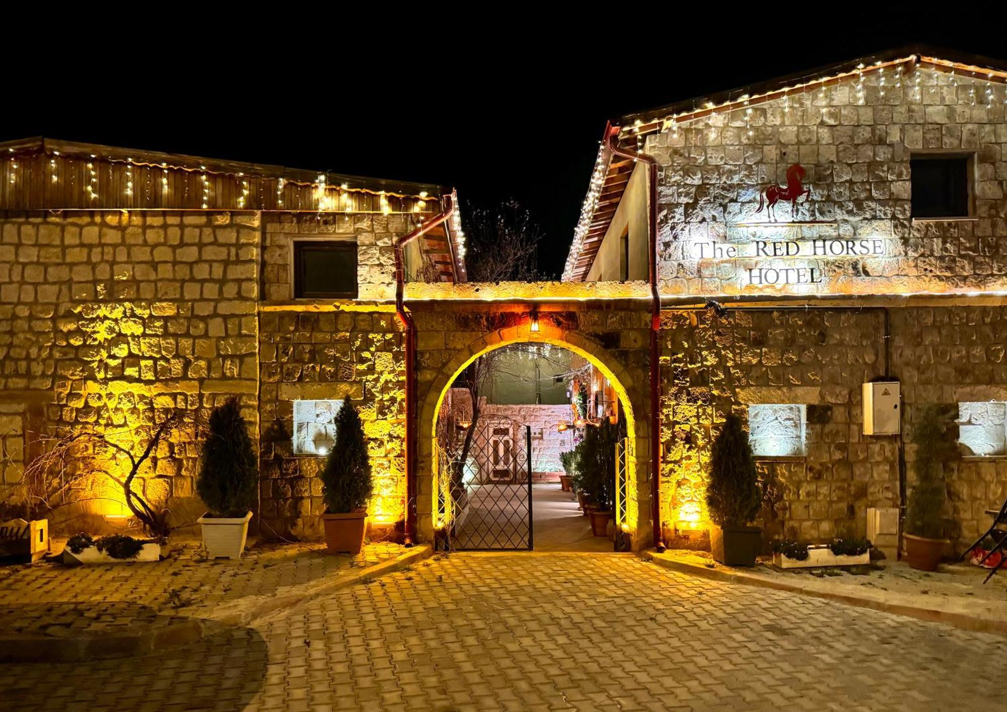 The Red Horse Hotel Ургуп Экстерьер фото