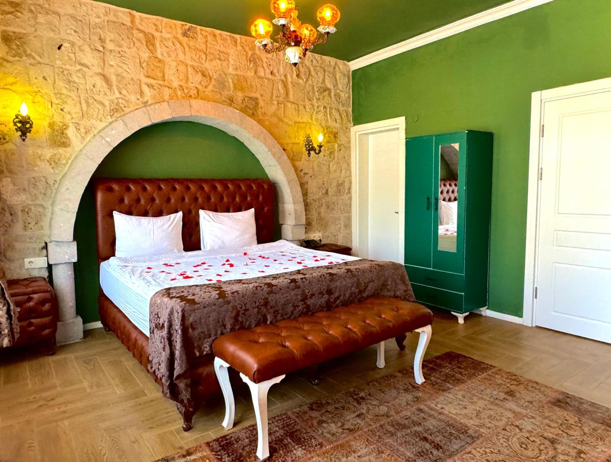 The Red Horse Hotel Ургуп Экстерьер фото