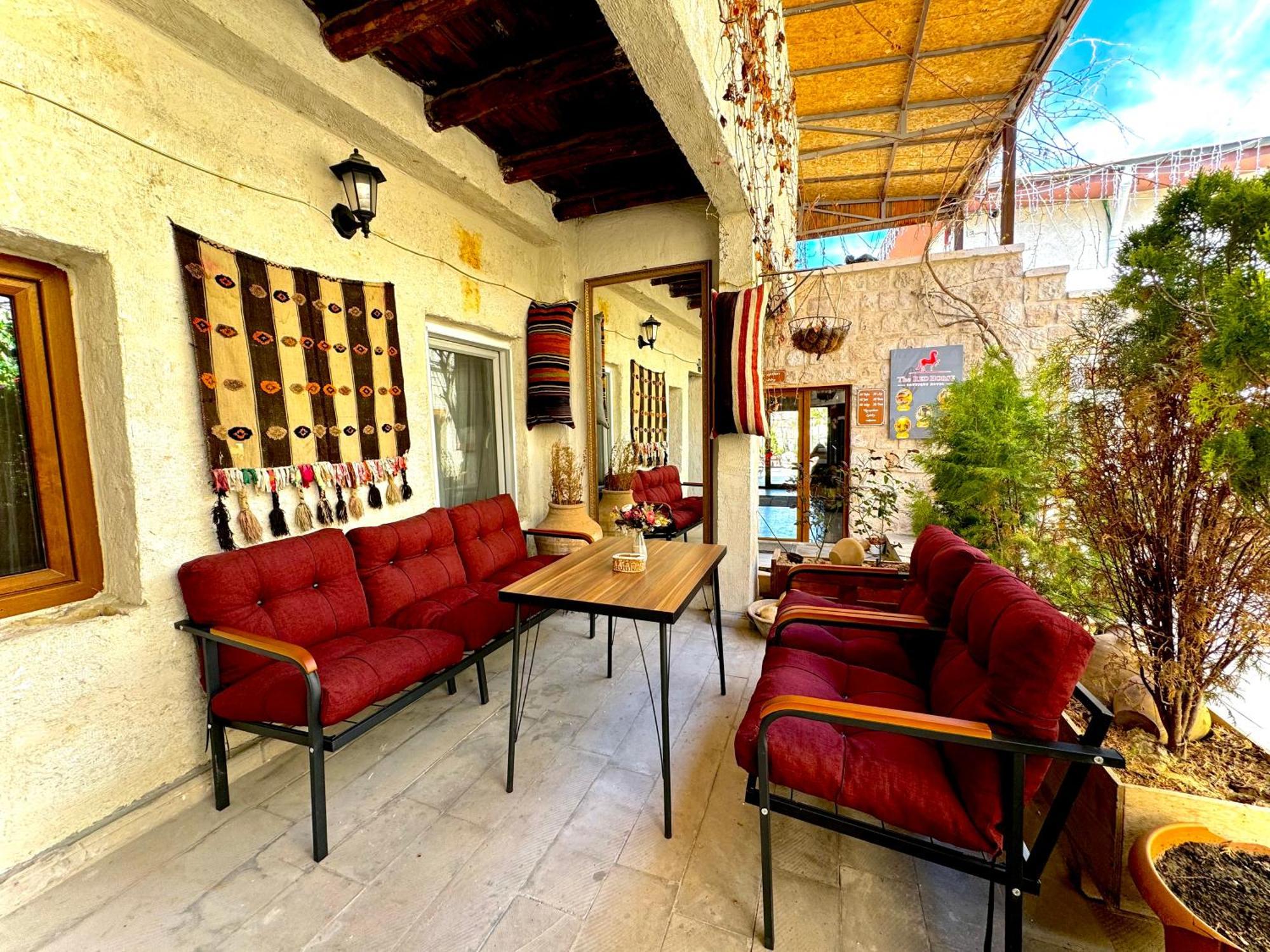 The Red Horse Hotel Ургуп Экстерьер фото