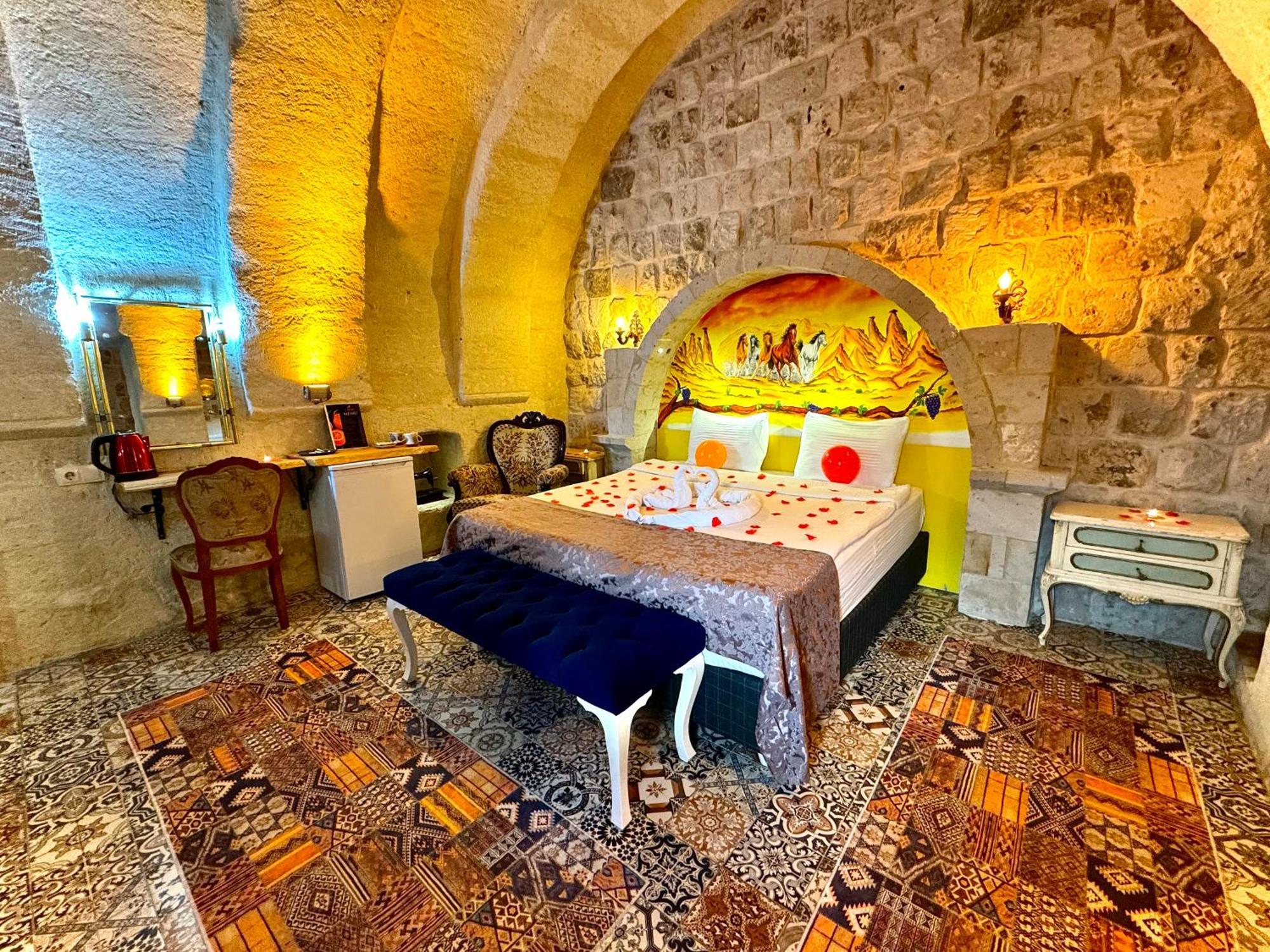 The Red Horse Hotel Ургуп Экстерьер фото