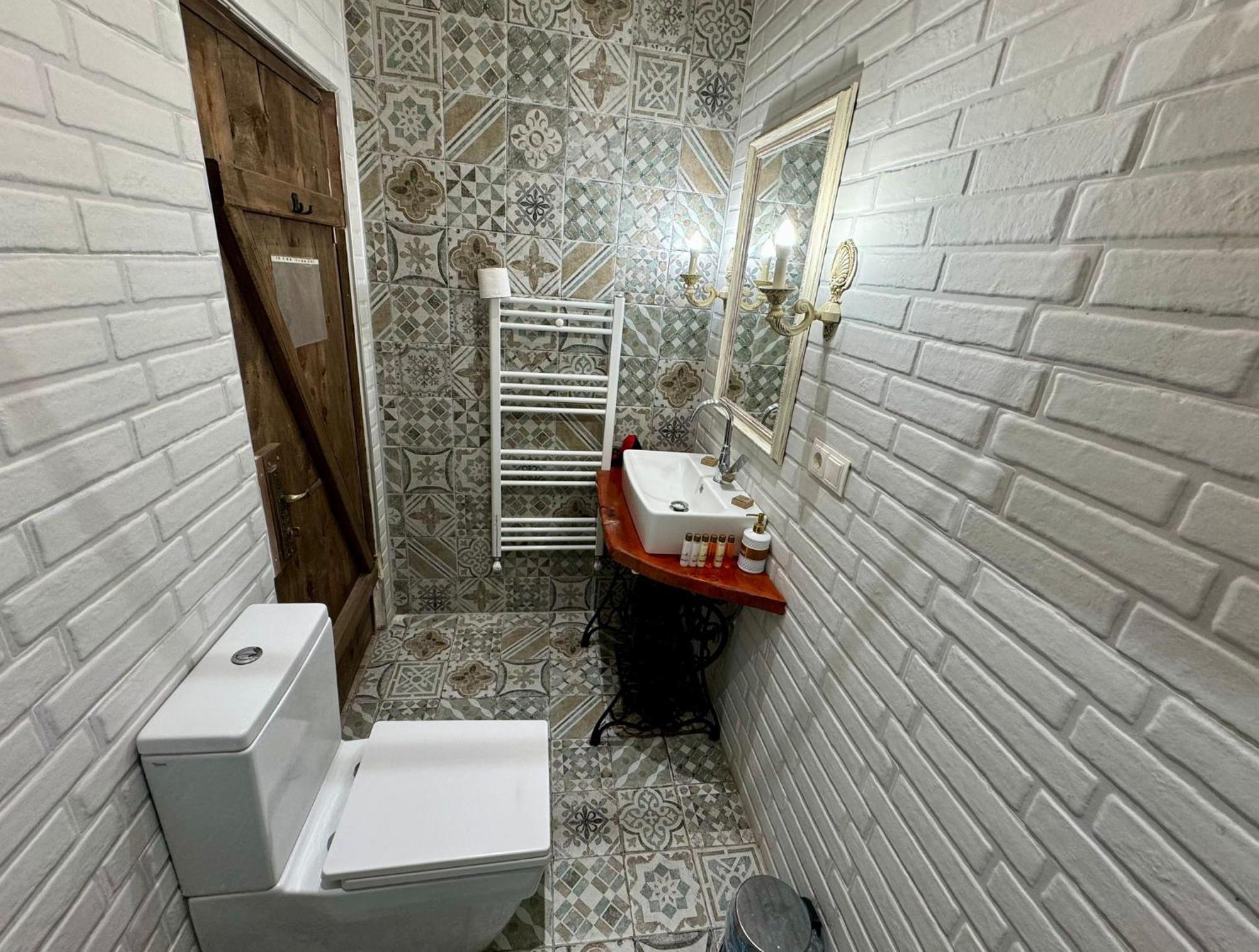 The Red Horse Hotel Ургуп Экстерьер фото