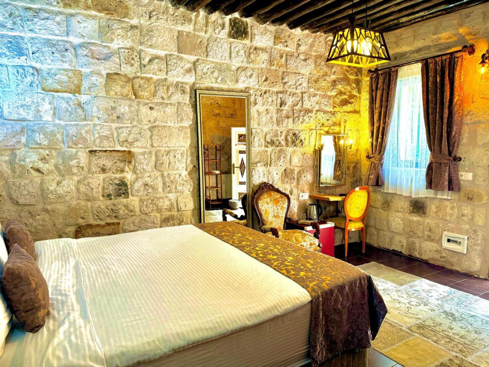 The Red Horse Hotel Ургуп Экстерьер фото