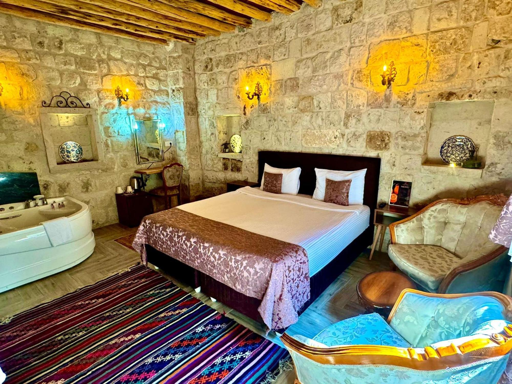 The Red Horse Hotel Ургуп Экстерьер фото